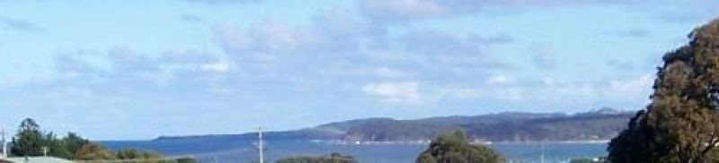 3 Bedroom Home on 3 acre Bush setting with Ocean & Mountain views