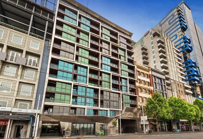 PARIS END OF MELBOURNE PRIME LOCATION