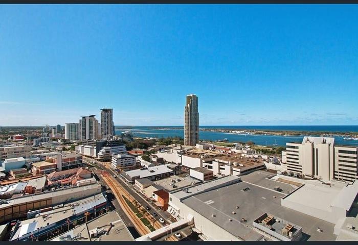 Luxurious 2-bedroom Apartment with Stunning Ocean View