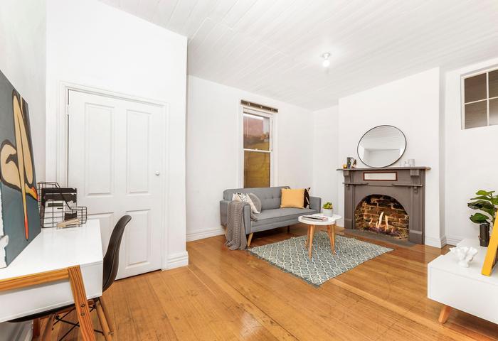 This eclectic nature has exciting space and has two separate kitchens and bathrooms