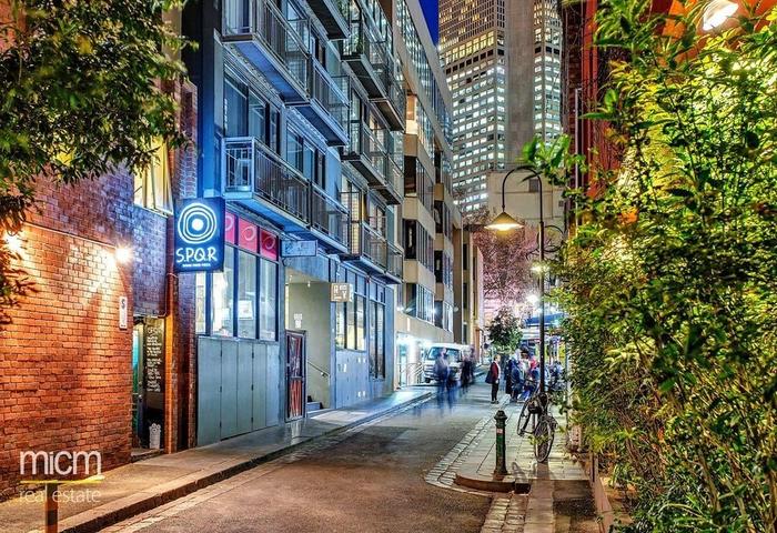 Outstanding Affordable Large 1 Bedroom in Paris-end!