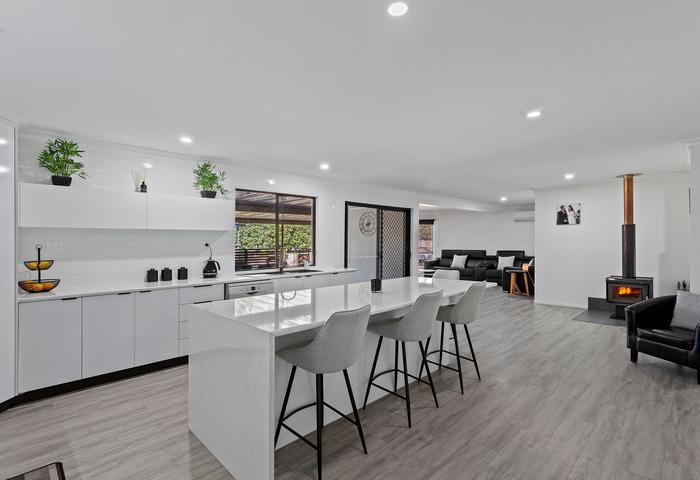 OUTSTANDING PLAINLAND PROPERTY