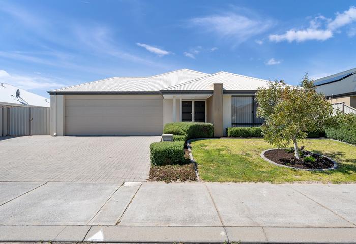 Functionality and comfort in prestigious Treendale community