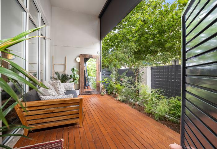 SPACIOUS CITY VILLA 