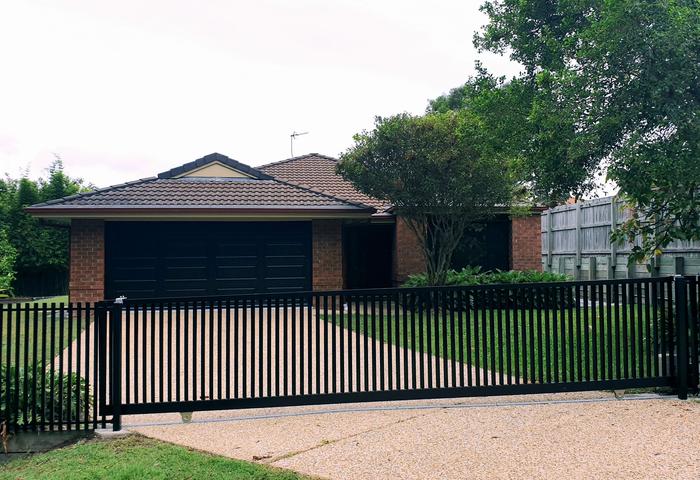 GREAT LOCATION - PERFECT FOR INVESTORS OR A FAMILY TO CALL HOME