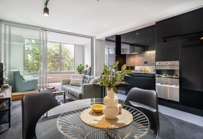 Modern Apartment in the Heart of St Kilda