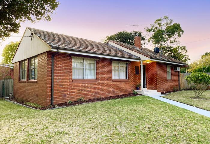 A rare opportunity to secure a property in a beautiful beachside location