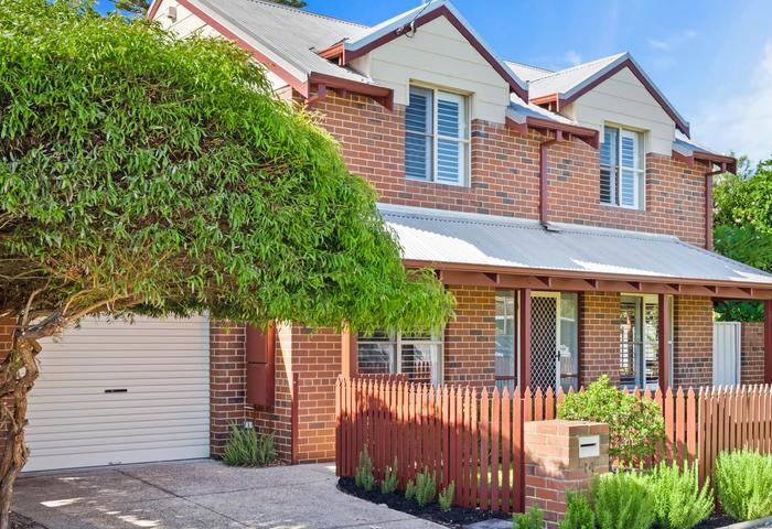 Sophisticated, Spacious &amp; Modern Family Living in Lovely Maylands