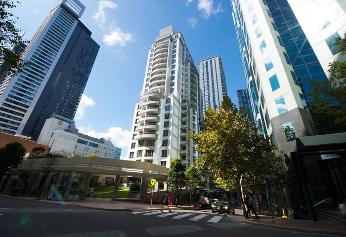 Spacious One-Bedroom Apartment at The Bentleigh: Ideal for Investors and Homeowners