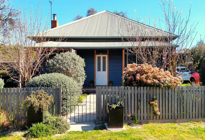 Charming Historical Gem in Newstead