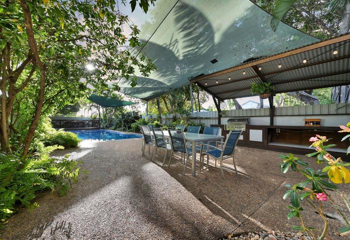A home and tropical oasis in the heart of Townsville...