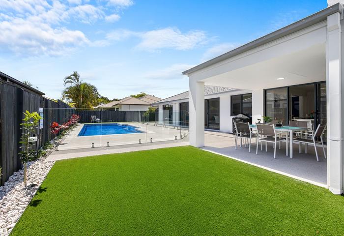 Noosa Waters - Investors Special!!!