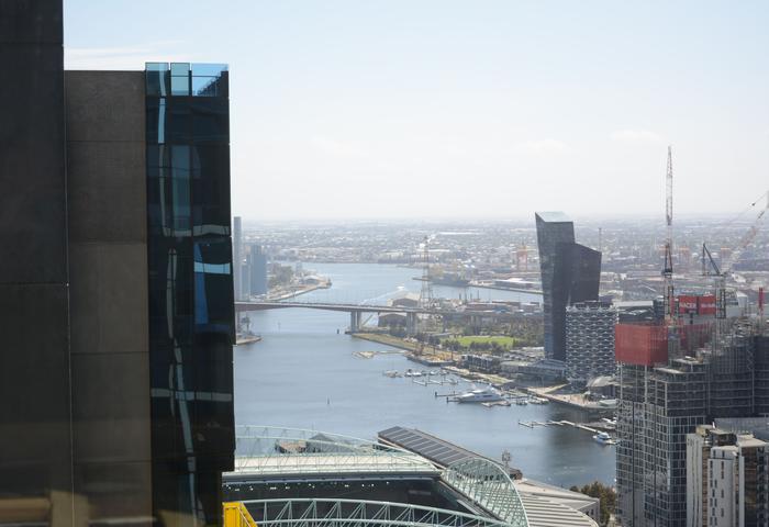 SPECTACULAR 1 BEDROOM UPPER WEST SIDE MADISON APARTMENT AVAILABLE IN 4407/639 LONSDALE STREET MELBOURNE 3000 OPEN HOME SATURDAY!!!