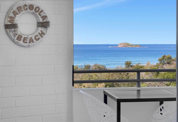 Beautiful Beachfront Studio On The Sunshine Coast 