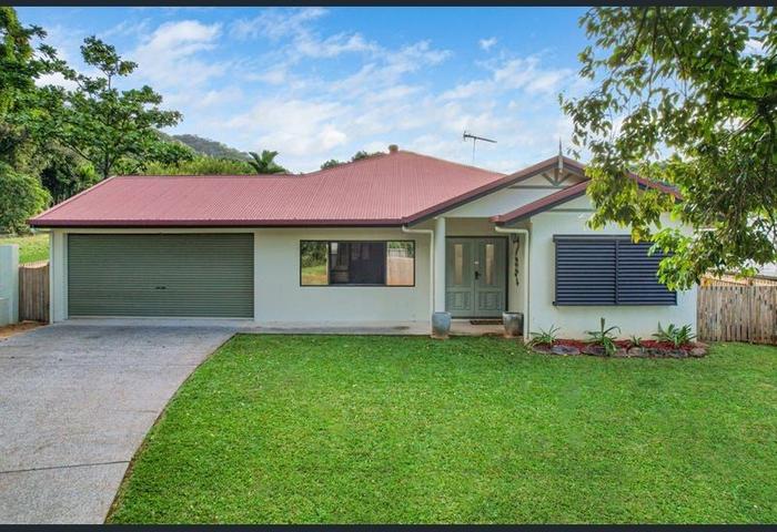 Tranquil Oasis in a Friendly Suburb: Modern Comfort in Prime Location
