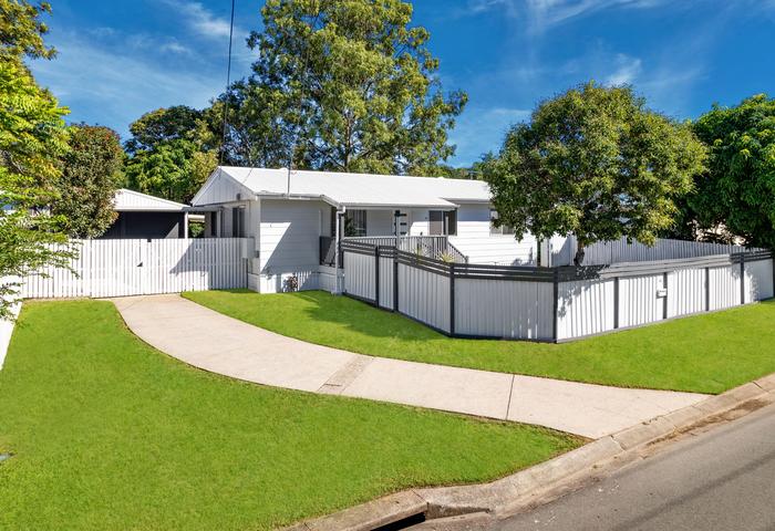 Fully Renovated Home on a Fully Fenced 647sqm Block in Booming Suburb!