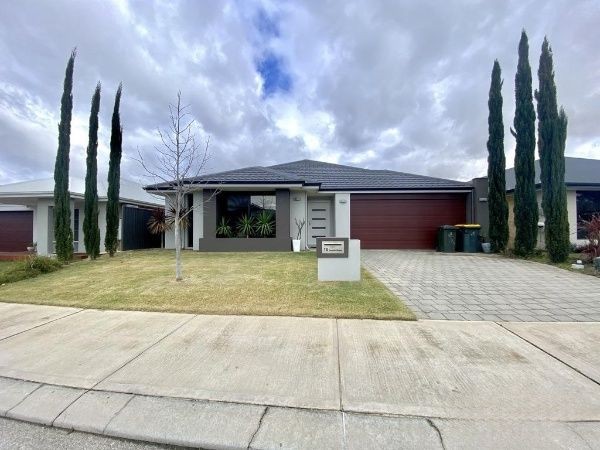 Spacious family home in beautiful private estate