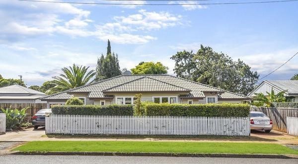 OPEN HOME NOVEMBER 25 AT 3PM