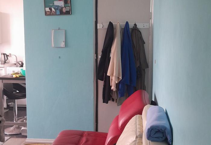 1 bed unit  plenty of natural light  
