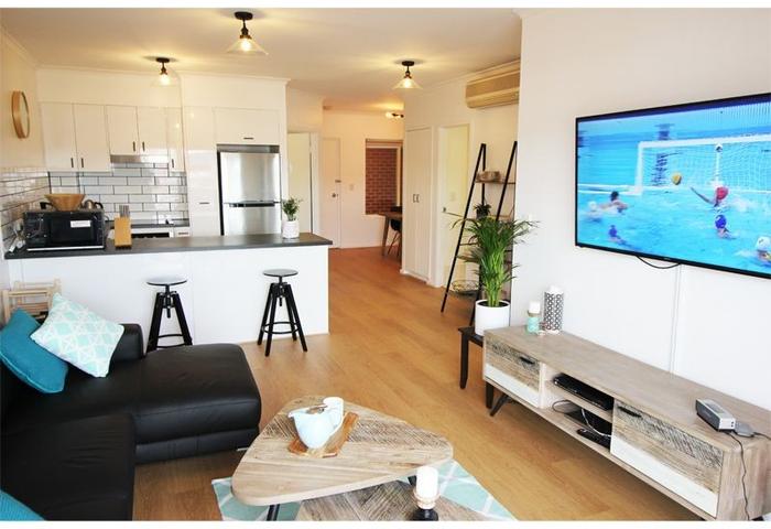Secure, Renovated Modern Apartment with Great Views