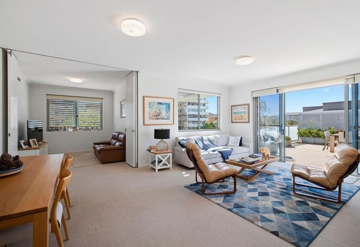Spectacular Retirement Lifestyle: North-facing Penthouse with Rooftop Terrace