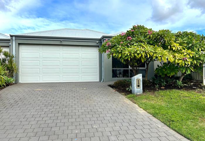 MODERN HOME IN EXCEPTIONAL LOCATION!! 