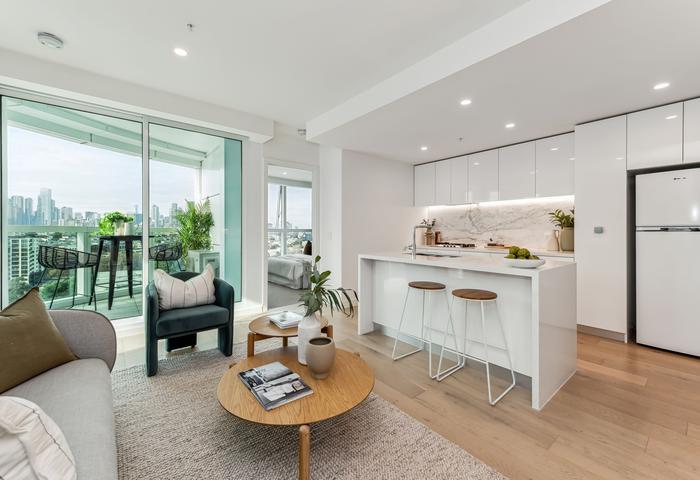 BARGAIN - LAST CHANCE! Unparalleled views on the city's edge