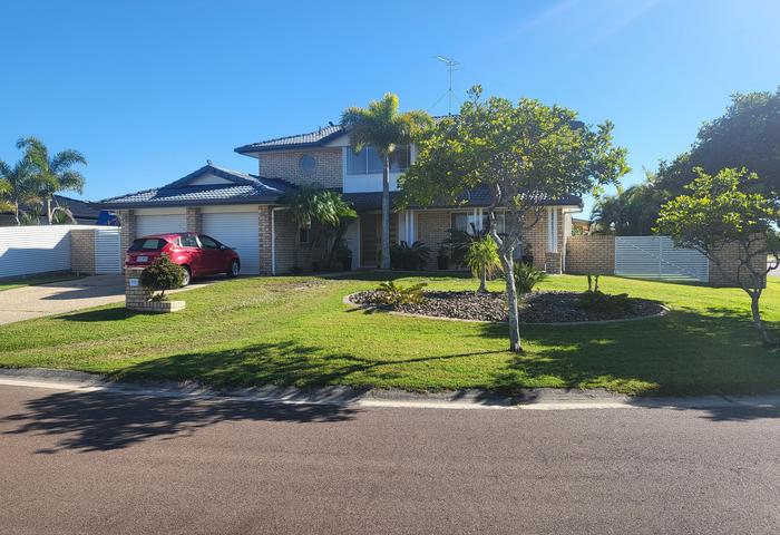 High Set Family Home - Beachside Location - Wurtulla Beach