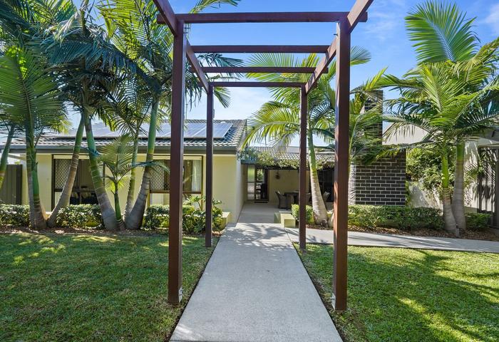 Conveniently located in beautiful Currumbin Waters, this private family oasis is only minutes from popular beaches and schools