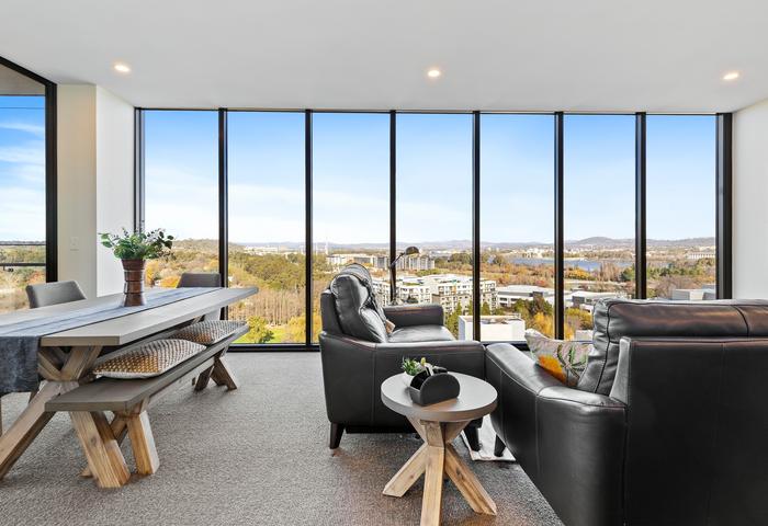 High level skyhome in the heart of the City with sensational views over Lake Burley Griffin, Mount Ainslie &amp; Glebe Park