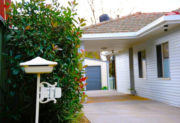 Ultimate Location, with a Huge Shed