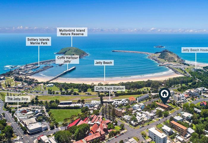 Stunning Ocean Views Coffs Harbour Jetty Town House