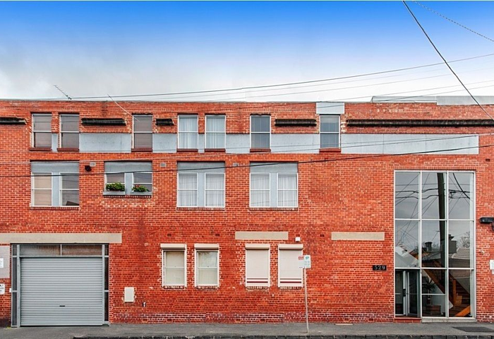 Experience Luxurious Urban Living in a Historic Warehouse Conversion