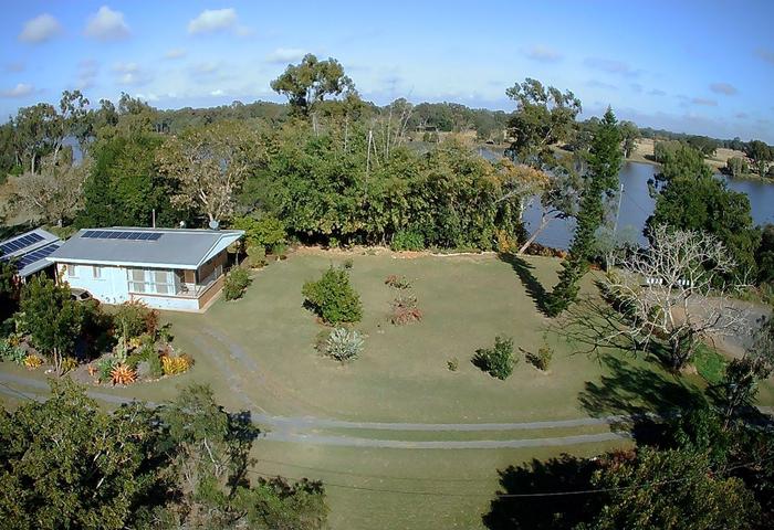 Prime Acreage on the Northern Bank of the Fitzroy River - 7 mins to CBD