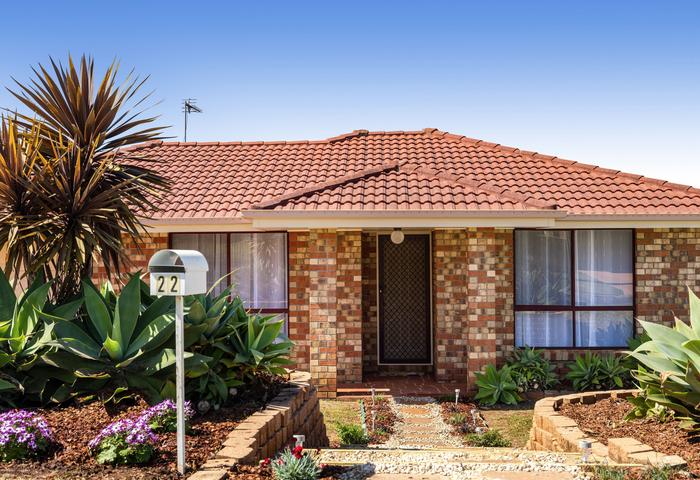 Like New With Two Living Spaces &amp; Great Views