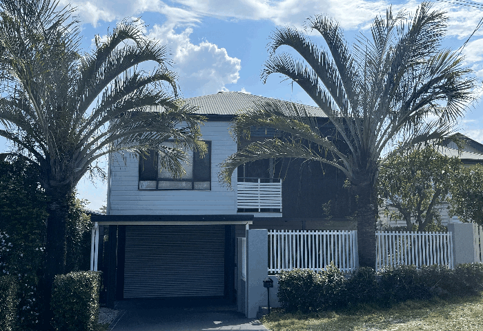  Elevated with City Views and AWESOME Sunsets!! Poets Corner BULIMBA!  5-6 Bedrooms or Rumpus/Gym!