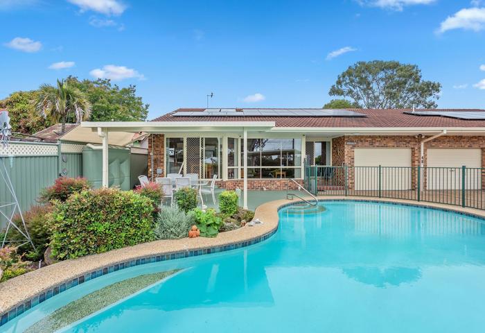 Masterbuilt Torrens Title Duplex. Highly sort after Taree West Location.