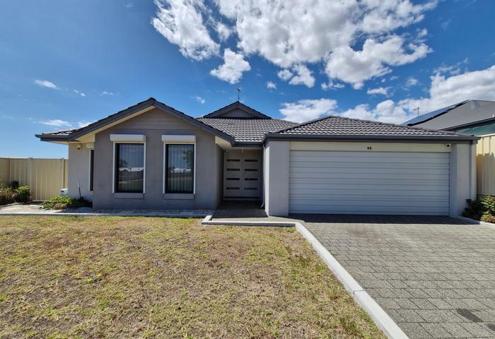 EASY CARE FAMILY HOME OR GREAT INVESTMENT