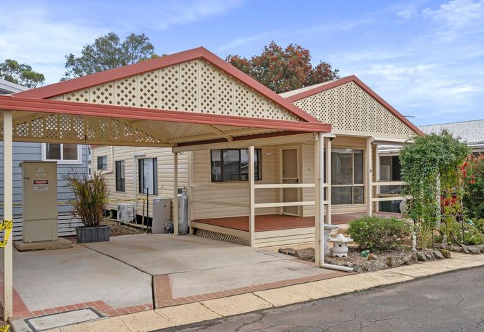 ‘LAND LEASE Over 50s Village’ 2 Bedroom Home | Move in ready