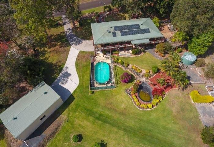 Small Acreage with Space-Style-Serenity and Lifestyle