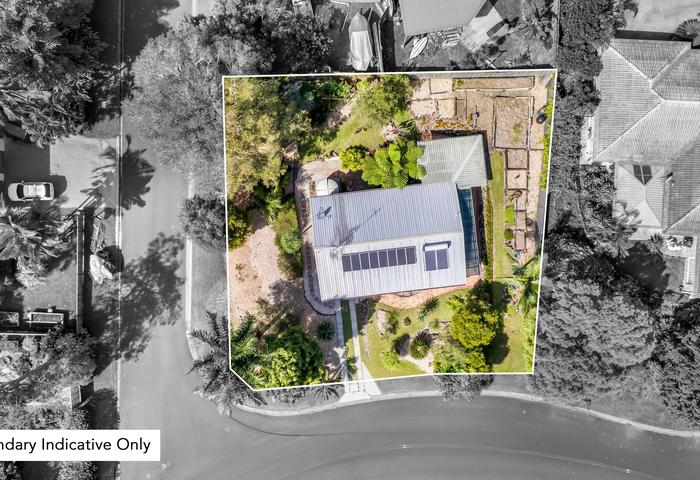 3 Bedroom, 2 Bathroom  timber House in Ocean Shores, NSW