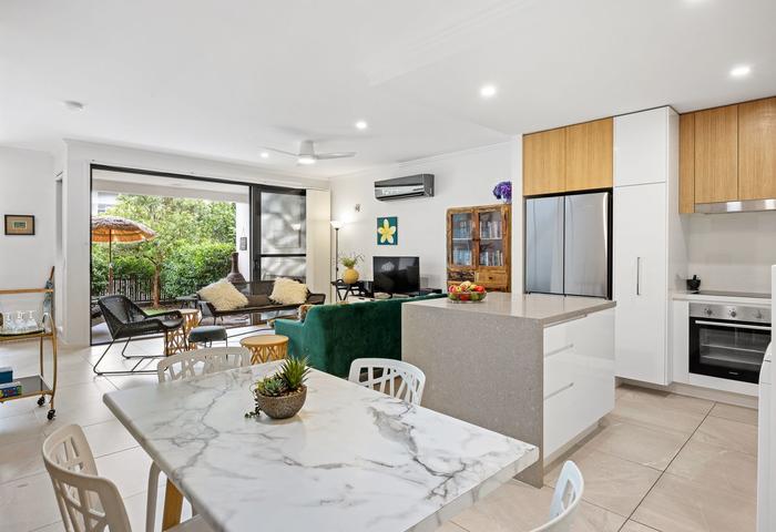 IMMACULATE SPACIOUS TERRACE HOME - CITY VILLAGE ROBINA