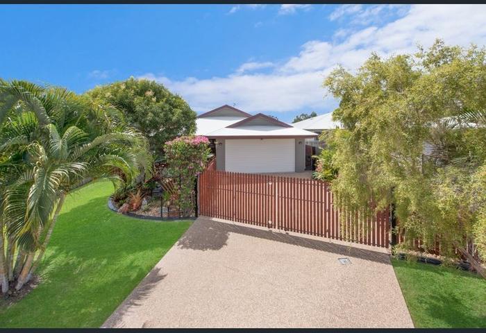 Beautiful home with Backyard access and powered shed with 3 phase.