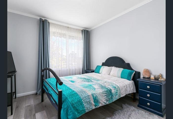 Newly Renovated 2 Bedrooms property in the heart of Morwell