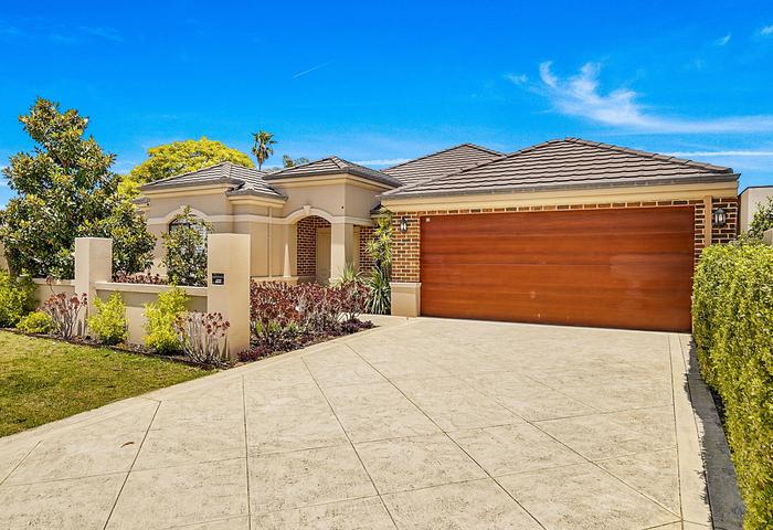 Large Executive Entertainer