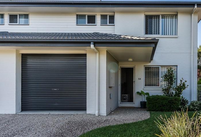 Offers over $660000