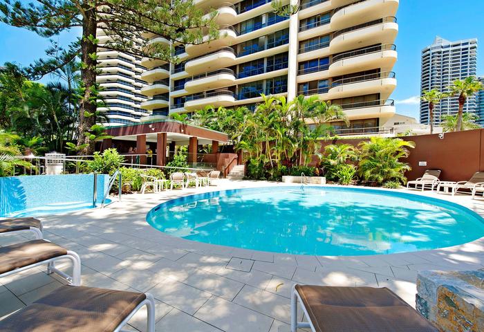 ALL SERIOUS OFFERS CONSIDERED $1.68M - $1.8M - 3 Bed High Floor FREE Ocean Views