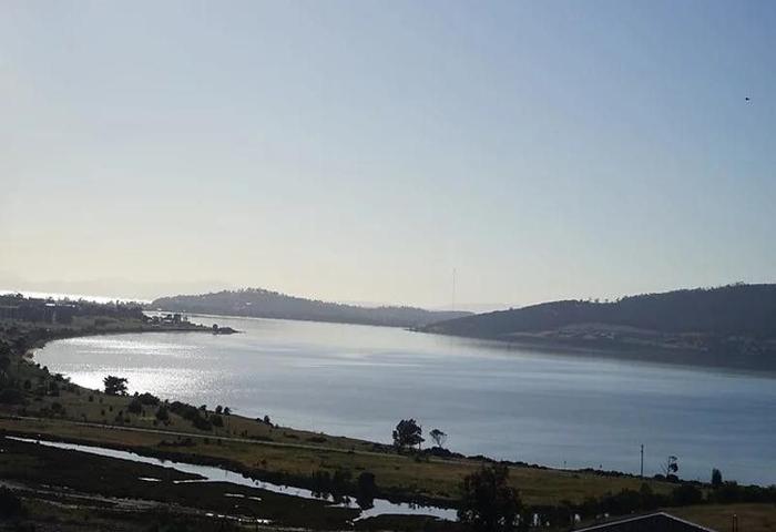 VACANT BLOCK OF 617 SQM - WATER VIEWS ACROSS RALPHS BAY