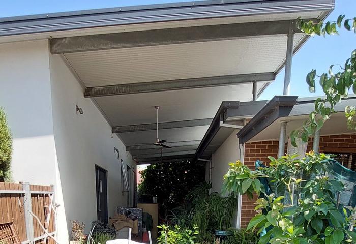 Quirky 70's home, neat and comfy and full of potential!