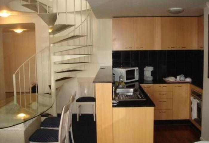 CROWN JEWEL OF HARBOUR VIEW APTS with 75sqm beautiful balcony over Marvel Stadium